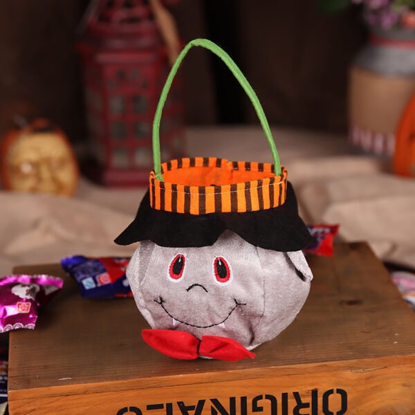 Cute Halloween Candy Bag – Pumpkin Pattern Handbag for Kids - Image 3